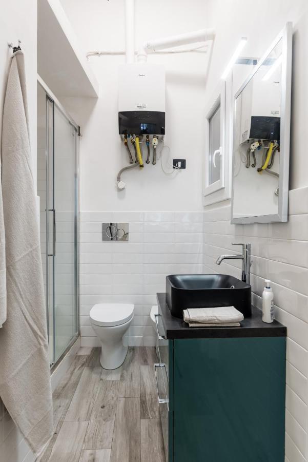 Acquario 5' Free Wifi & Netflix "Prione" By Tilo Apartment'S Genua Buitenkant foto